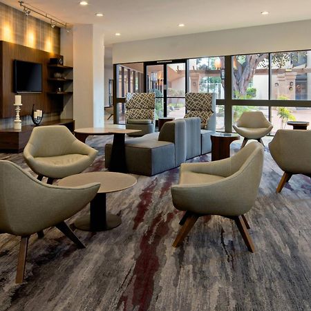 Courtyard By Marriott Oxnard/Ventura Hotel Bagian luar foto