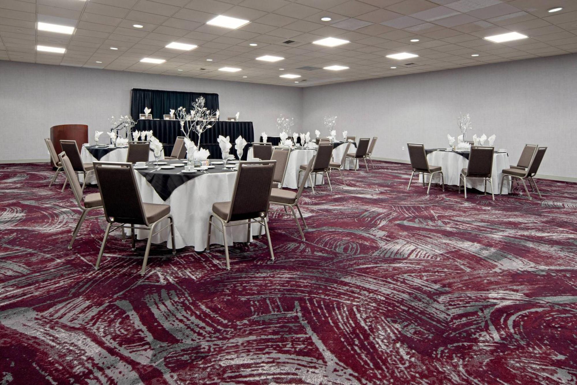 Courtyard By Marriott Oxnard/Ventura Hotel Bagian luar foto