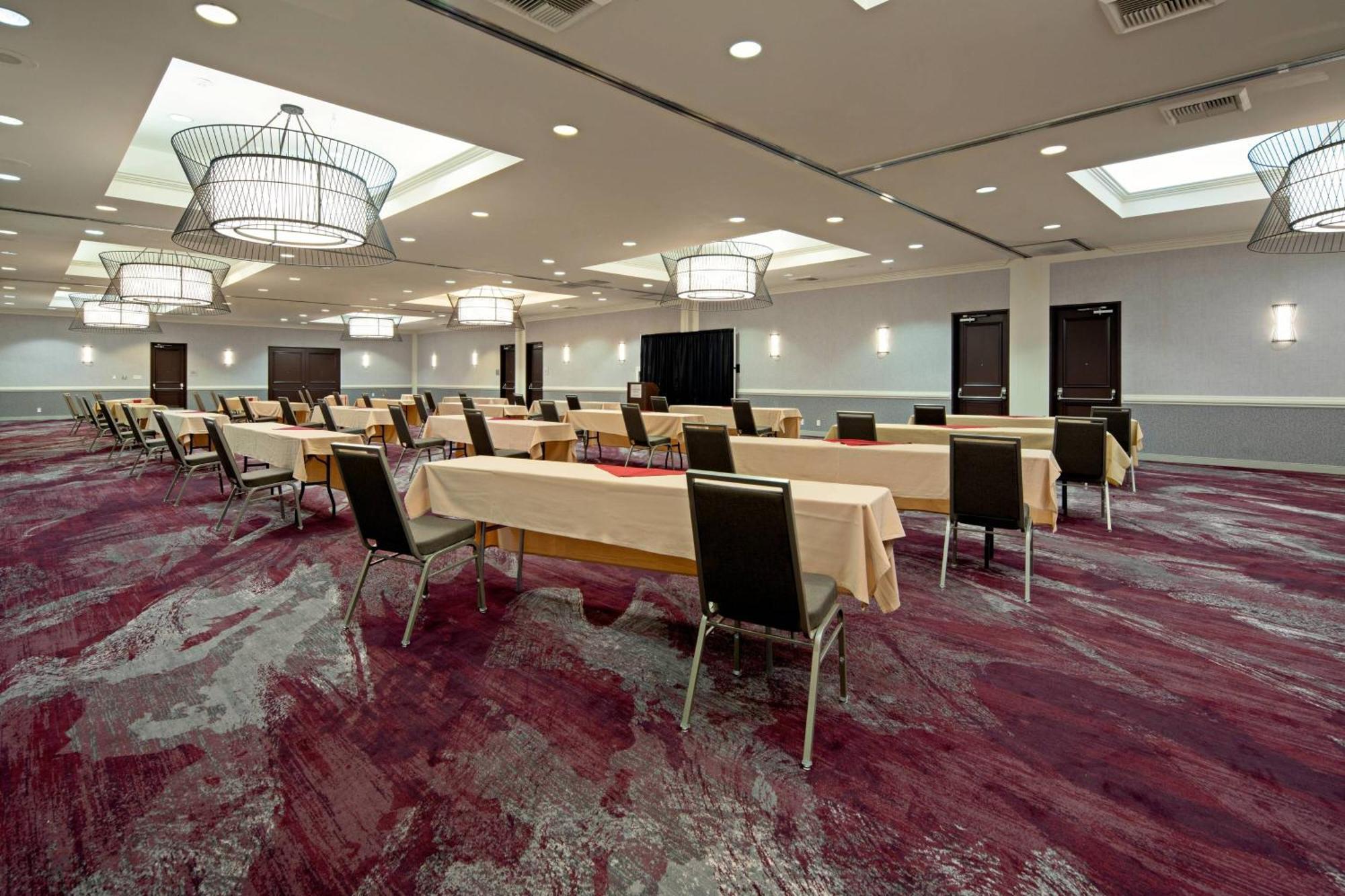 Courtyard By Marriott Oxnard/Ventura Hotel Bagian luar foto