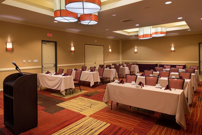 Courtyard By Marriott Oxnard/Ventura Hotel Bagian luar foto