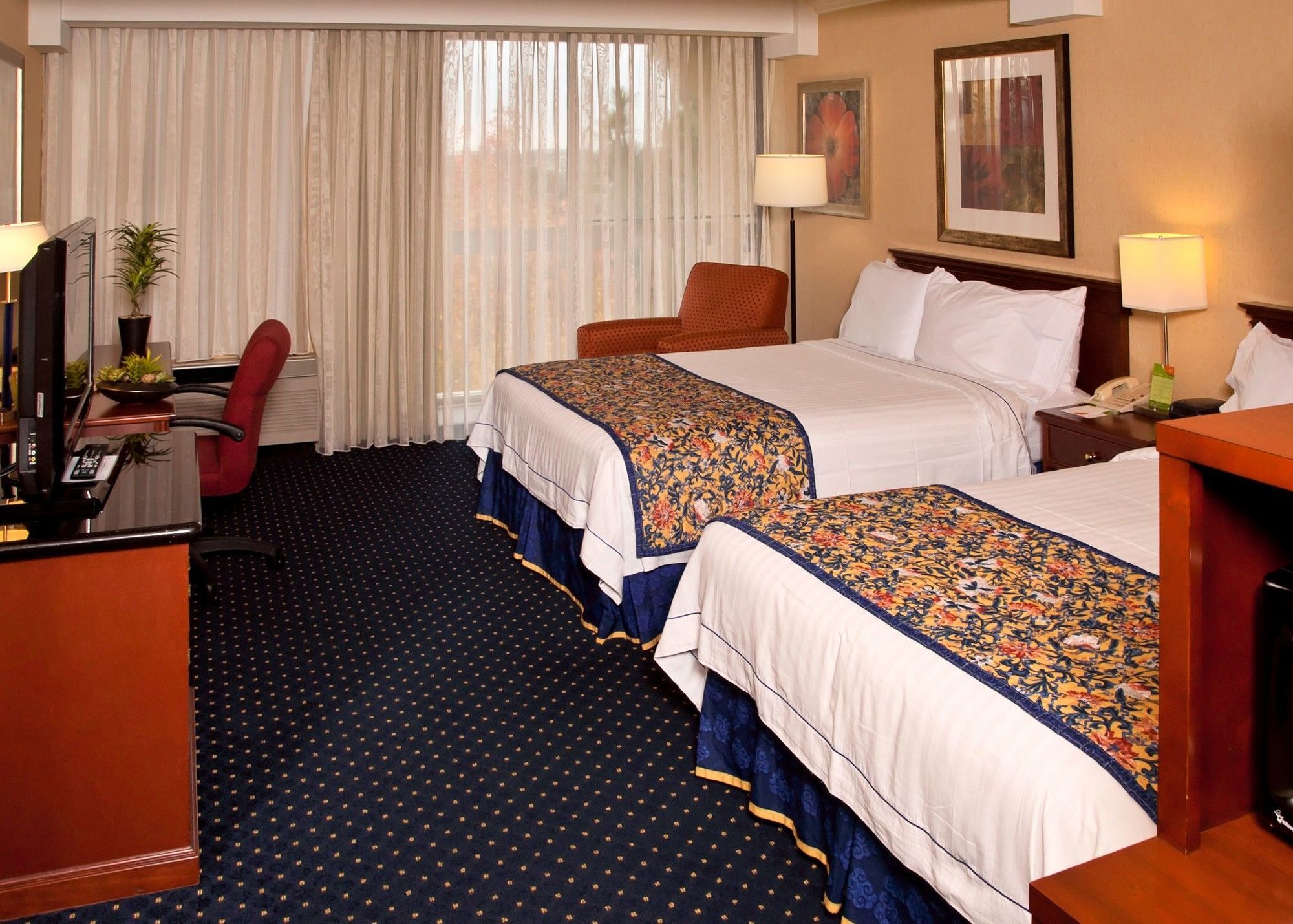 Courtyard By Marriott Oxnard/Ventura Hotel Bagian luar foto