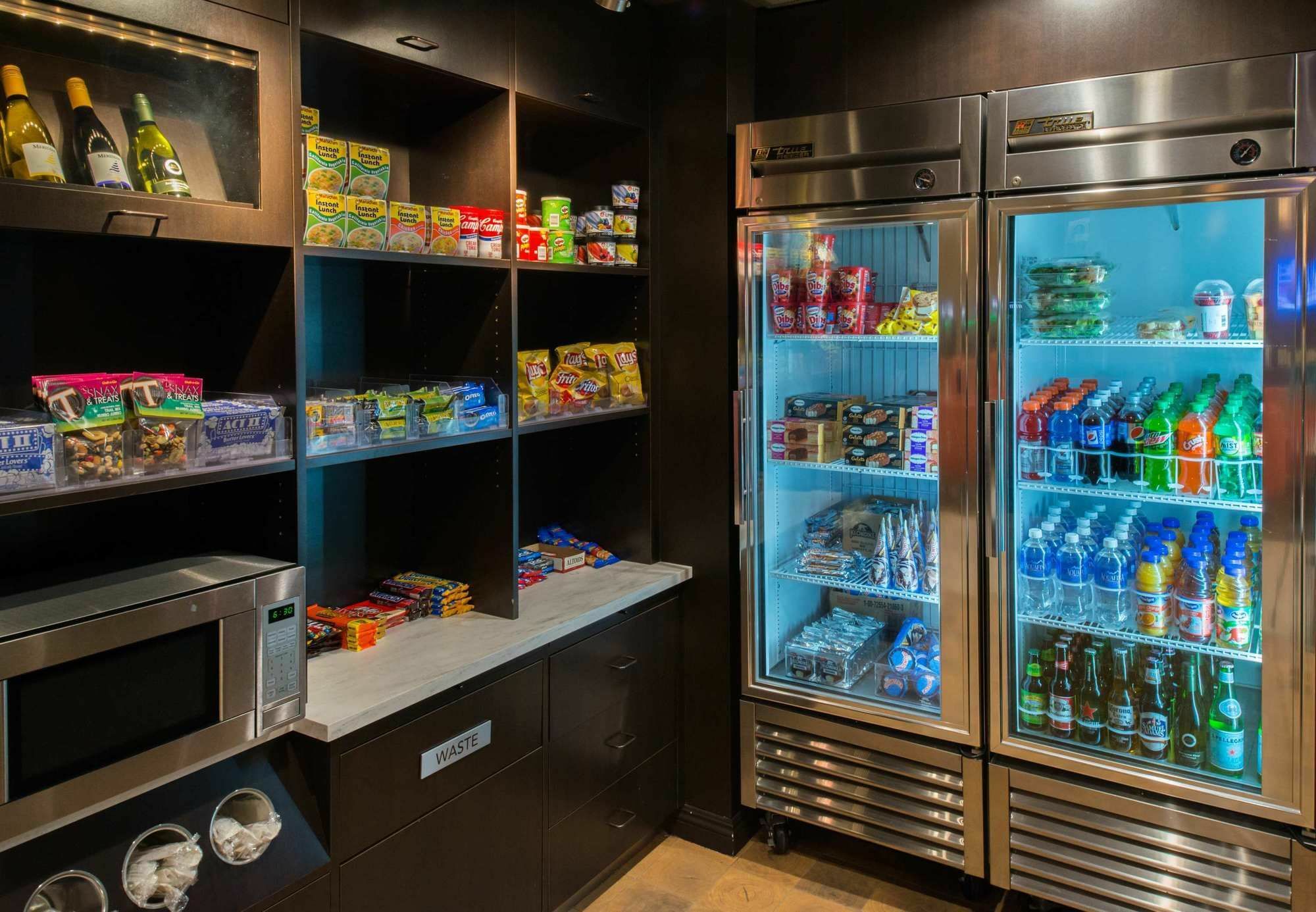 Courtyard By Marriott Oxnard/Ventura Hotel Bagian luar foto