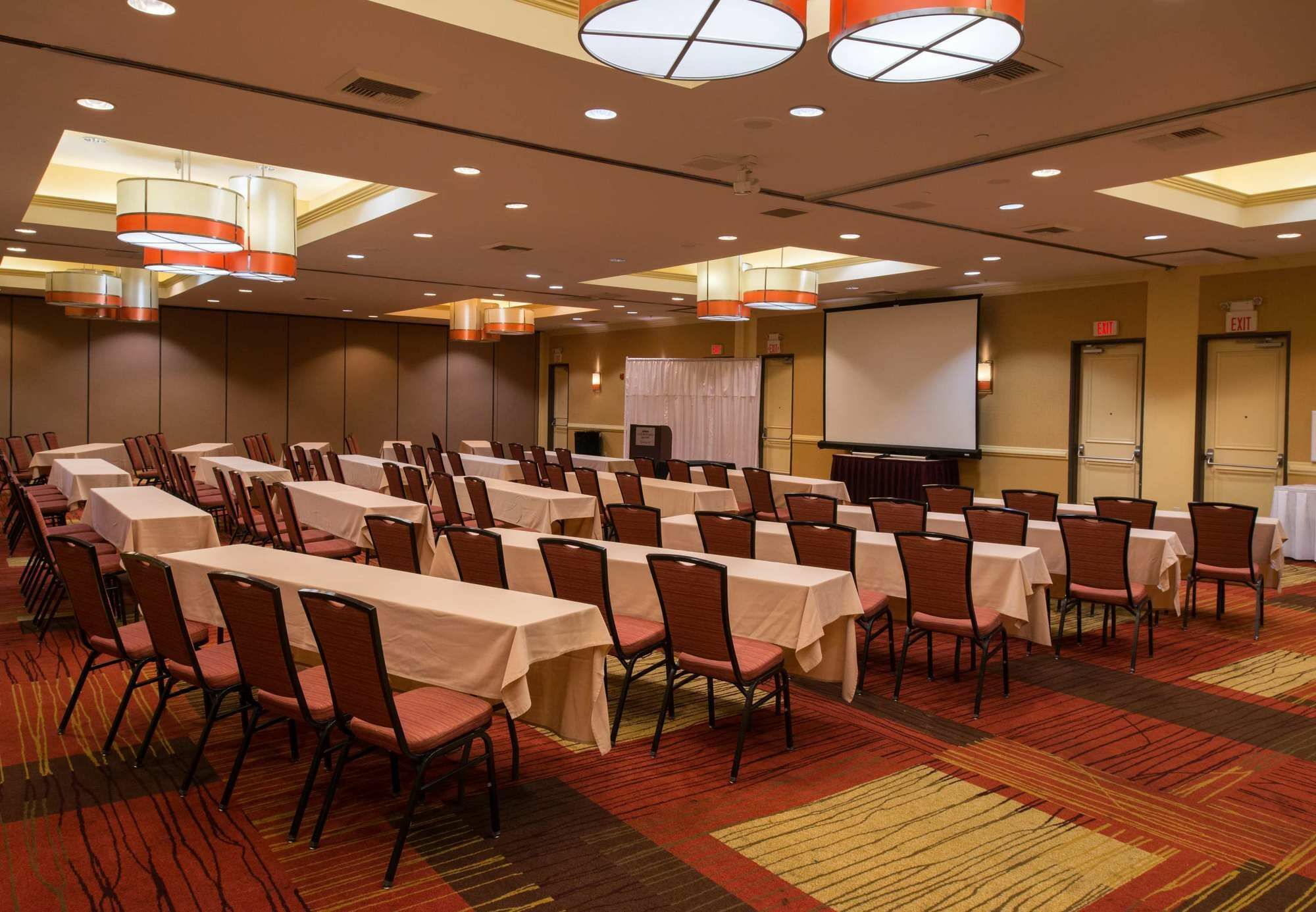 Courtyard By Marriott Oxnard/Ventura Hotel Bagian luar foto