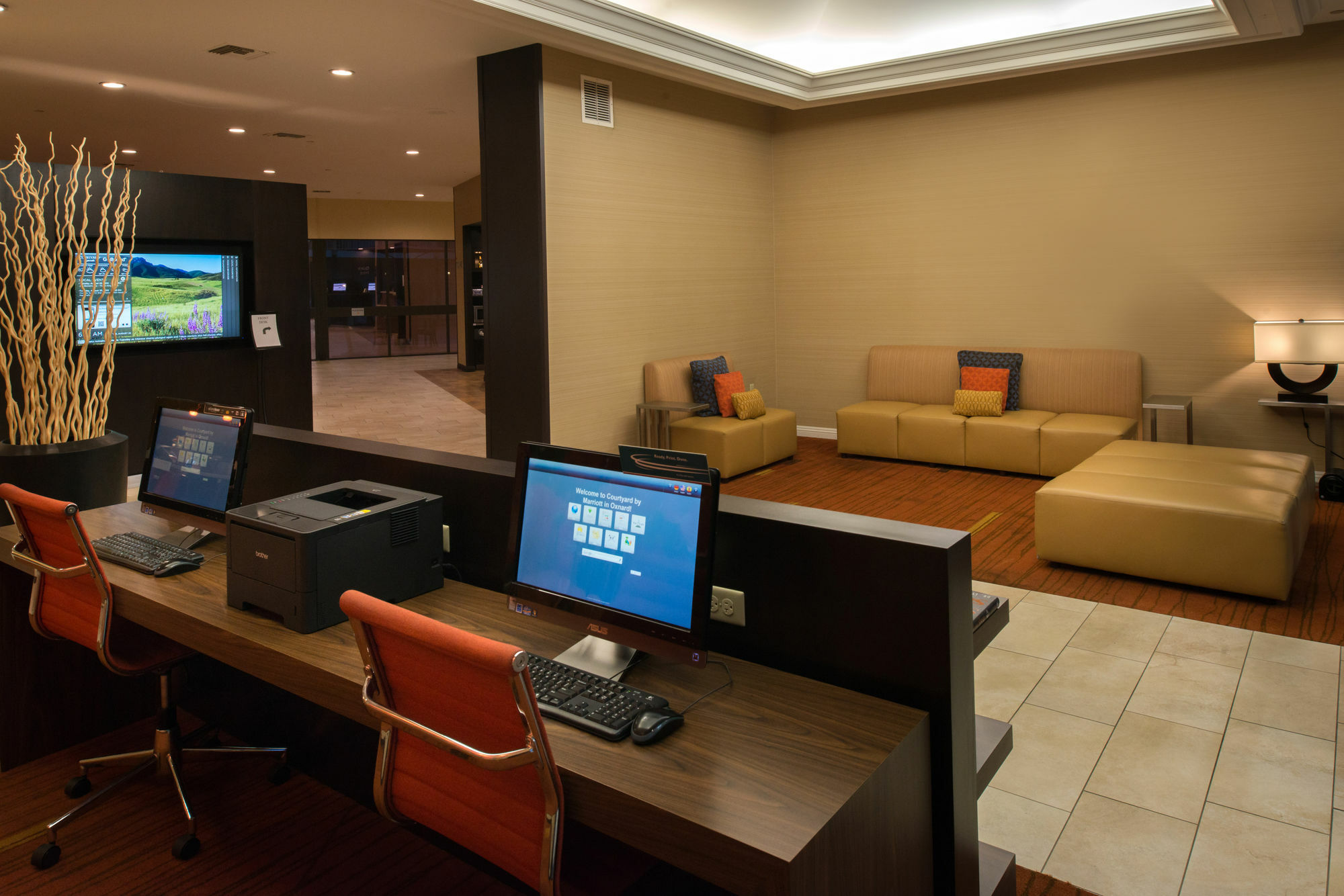 Courtyard By Marriott Oxnard/Ventura Hotel Bagian luar foto